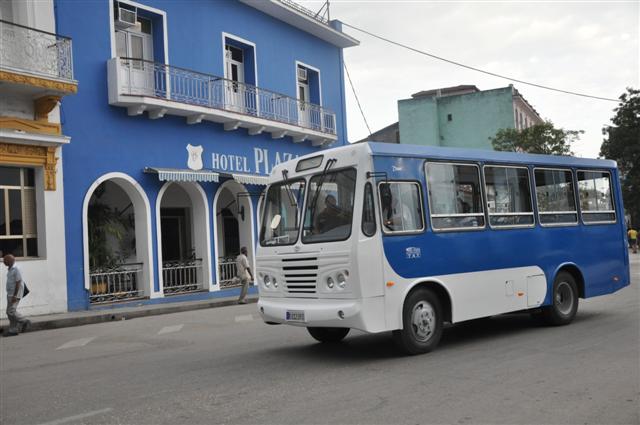 El transporte urbano dentro de la cabecera municipal fue reforzado con nuevos ómnibus.