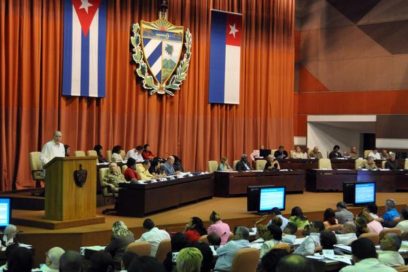 Presentación del Proyecto de Ley de Inversión Extranjera a la Asamblea Nacional del Poder Popular
