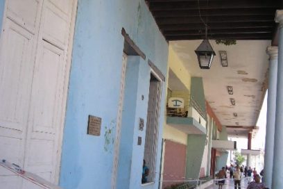 Colonia china sigue huérfana