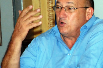 Otorgan reconocimiento a destacado teatrista