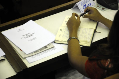 Dictamen al proyecto de Ley de la Inversión Extranjera