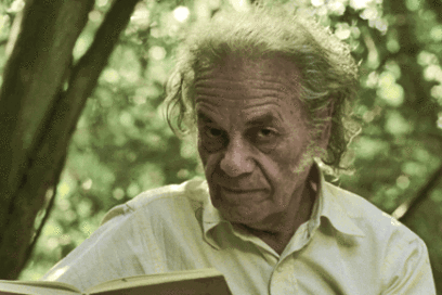 El poeta chileno Nicanor Parra se nacionaliza en la República Glaciar