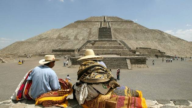 La Pirámide del Sol no está compuesta por bloques de roca como las egipcias. Foto: Reuters.