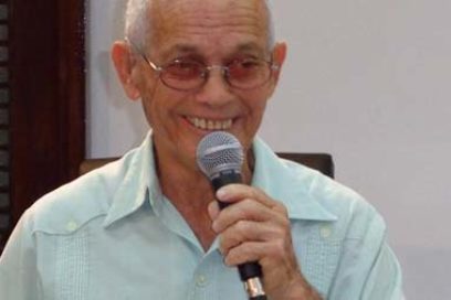 Presentan libro acerca del fundamentalismo cristiano global