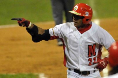 Play off-béisbol: Matanzas abre ganando 5-2