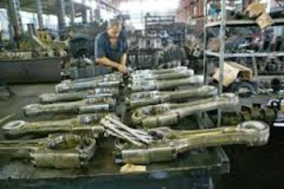 Industria nacional hacia mayor producción de repuestos