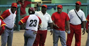 Ariel Sánchez dio la primera carrera a Matanzas con jonrón ante Yosvani Torres en el primer inning. Foto: Juan Moreno