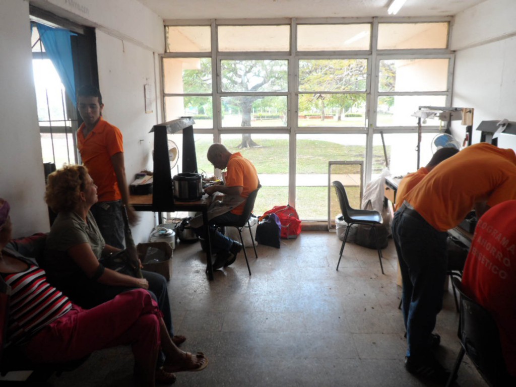 Cooperativa Taller de Electrónica Hermanos Cruz 02