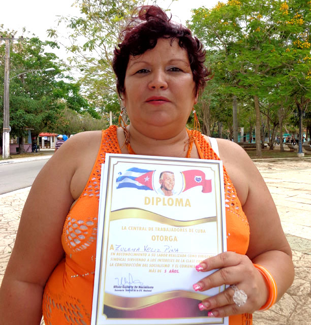 “El pueblo de nuestro municipio de Majagua está más entusiasmado para el desfile por el Primero de Mayo”, dijo Zulema, sindicalista homenajeada.