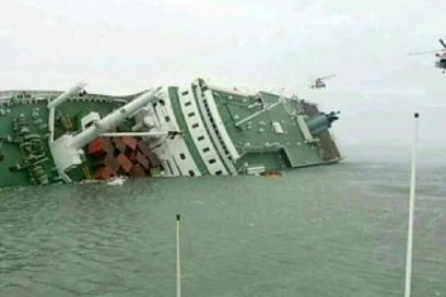 Ferry en Corea del Sur se hunde con 472 pasajeros abordo