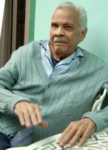 Pedro Carmona, Perucho para el movimiento sindical. Participó en el primer congreso obrero en armas.