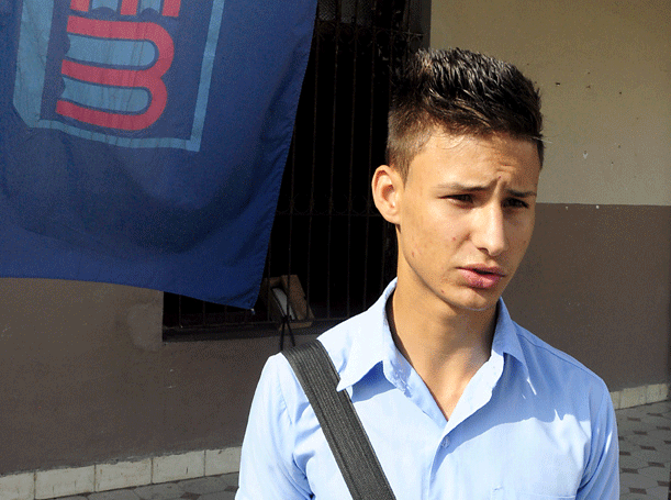 José Mario Oñate Orozco, presidente de la Federación de Estudiantes de la Enseñanza Media del instituto preuniversitario Rosalía Abreu del municipio Cerro. Foto: Roberto Carlos Medina.