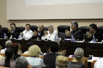 Raúl Castro: “Los felicito a todos por los resultados de este Congreso”