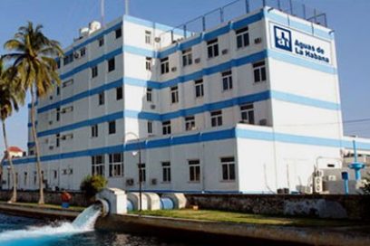 Por mejor atención a clientes