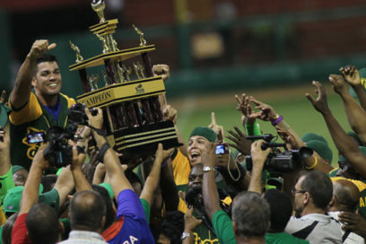 La pelota cubana huele a tabaco