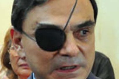 Recibe Walter Martínez distinción Félix Elmuza