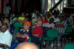 Parte del auditorio presente en el panel científico que dio cierre a la VII Convención Internacional de Voleibol. 