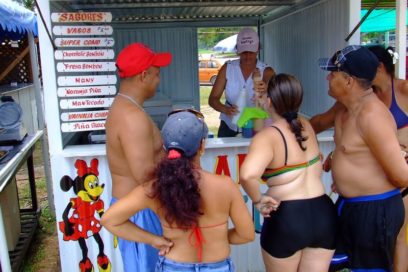 Cárdenas: Licencia en rojo