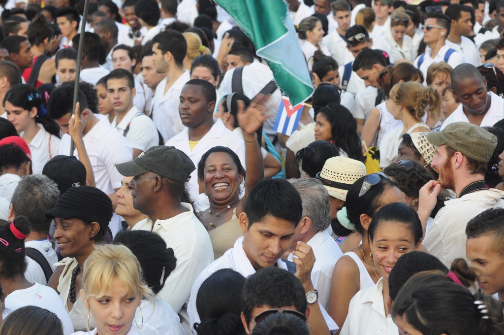 Desfile Primero de Mayo La Habana Cuba (1)