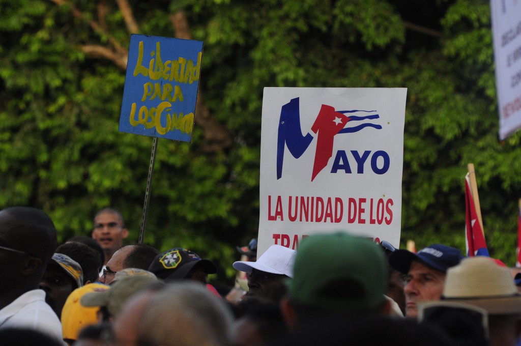 Desfile Primero de Mayo La Habana Cuba (6)