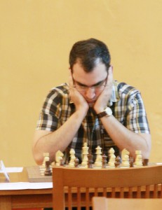 Leinier Domínguez va perdiendo 1.7 puntos en su Elo en vivo.  foto: Jose Luis Anaya