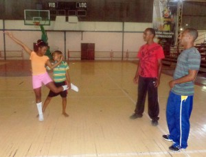 La gimnasia aerobia deportiva no escapa a las limitaciones materiales que se viven en el CVD santiaguero, no obstante muestra resultados de excelencia a nivel nacional.