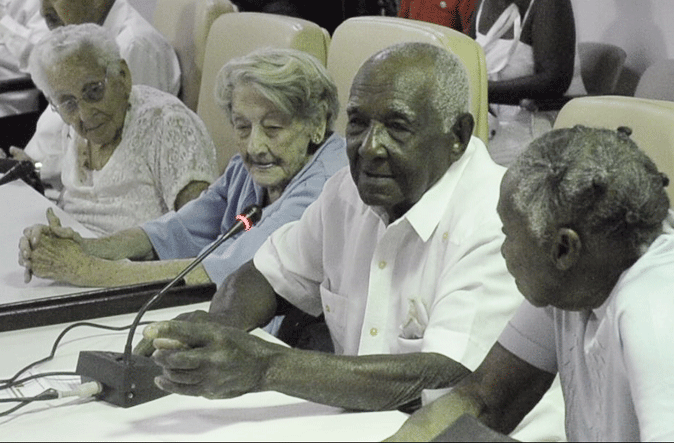 Desde hace 100 años, Rogelio Torriente es fiestero y enamorado.