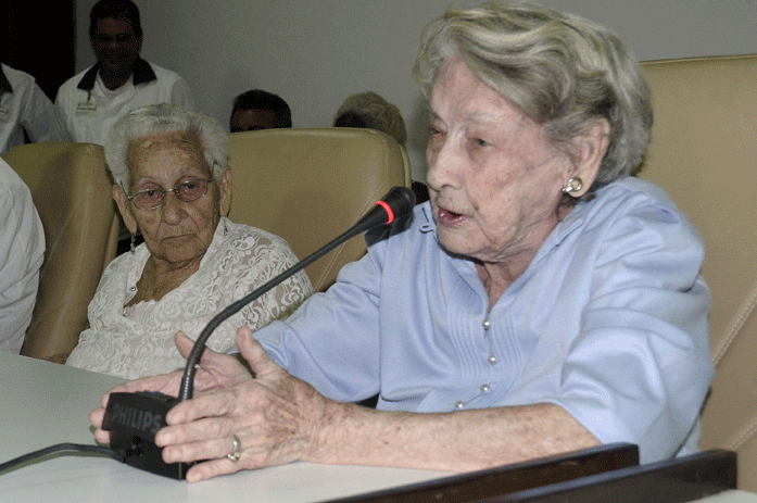 Graciela Caña no quiso quedarse ciega; la operación de cataratas fue un éxito.