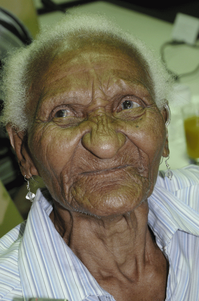 Llegar a los 113 años es un placer, pero con la calidad de vida de Petronila Ernart, la cubana más longeva en la actualidad. Fotos: René Pérez Massola.