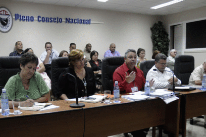 Tocar las puertas: derecho del sindicato