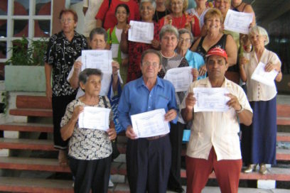 Revitalizan las cátedras universitarias de adultos mayores en Cuba