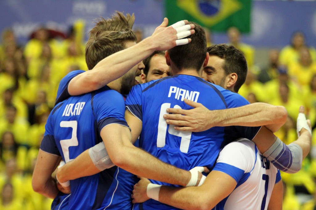 Italia superó a un gran equipo y a una gran afición. Foto: FIVB.