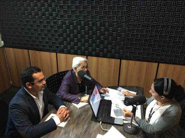 Mirta Rodríguez (al centro) fue entrevistada por Radio Morelos de México. Foto: Twitter