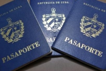 Sección de Intereses de Cuba en Washington renovará pasaportes de cubanos pese a cierre consular