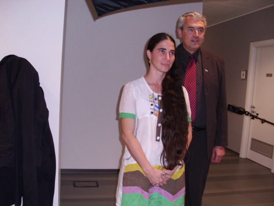 (Yoani Sánchez y Gordiano Lupi en La Stampa / Foto tomada del blog de Gordiano Lupi