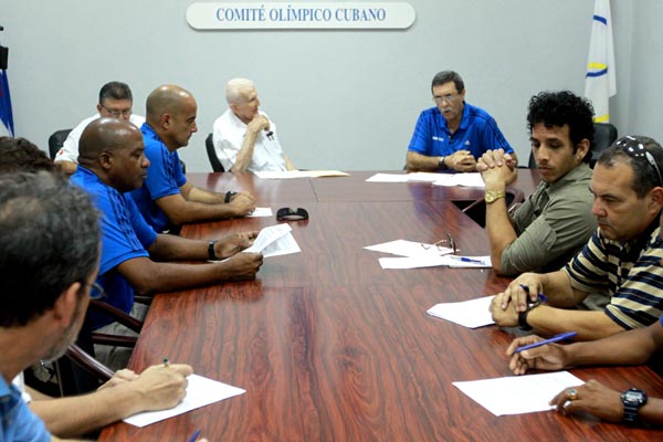 Un momento de la conferencia de prensa. Foto: Jose Luis Anaya.