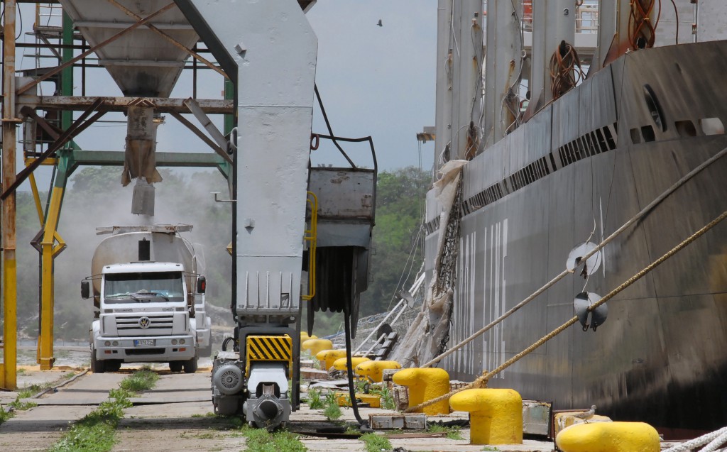 En los últimos siete años ningún buque ha caído en demoras por razones asociadas a la responsabilidad en las operaciones del puerto.Foto: Heriberto González Brito