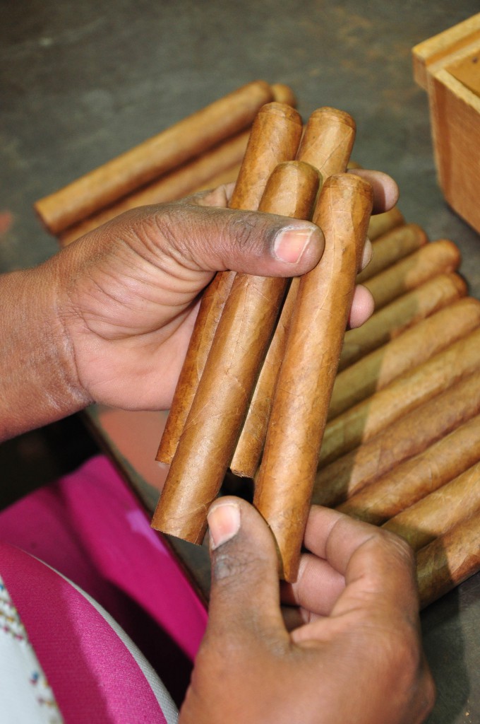 Autor: Humberto Lister Fábrica de Tabacos Villamil Artemisa