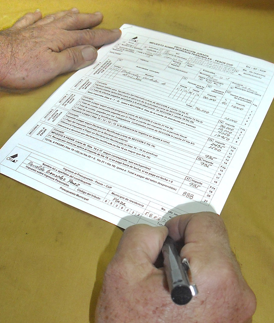Foto de la planilla de Declaración Jurada de Impuesto sobre ingresos personales. Foto: Eddy Martin