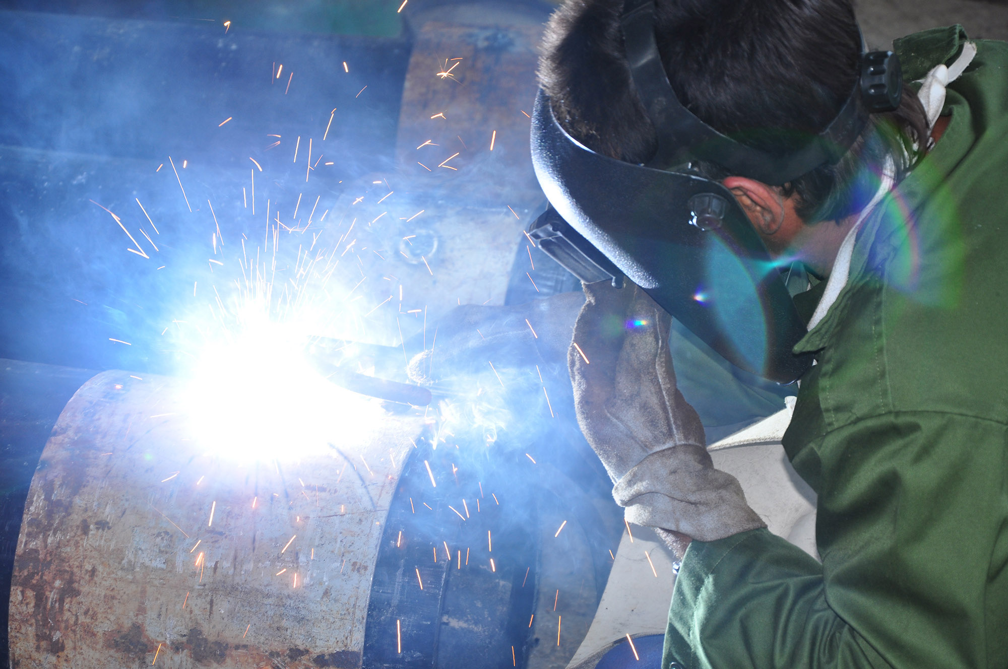 Cursa el segundo año de soldadura, pero Álvaro Torres ha sido bien acogido en la UEB. | foto: Humberto Lister