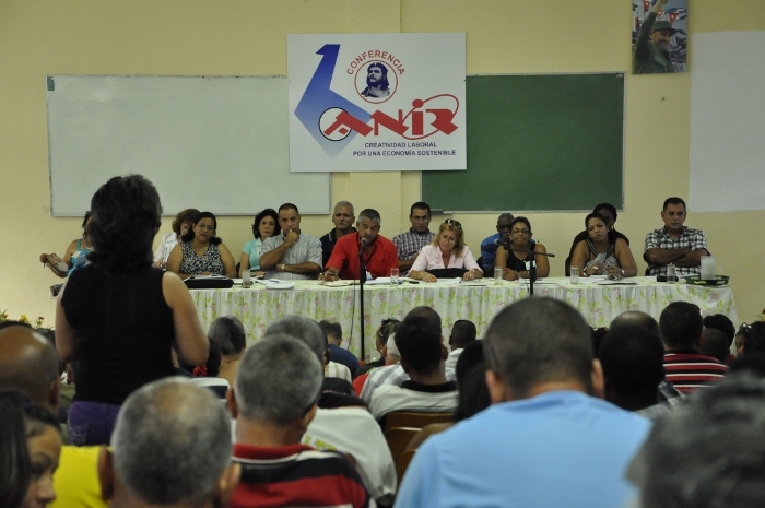 Según los delegados camagüeyanos la capacitación de los cuadros es una tarea importante que garantizará la calidad del trabajo anirista. Foto: Otilio Rivero Delgado