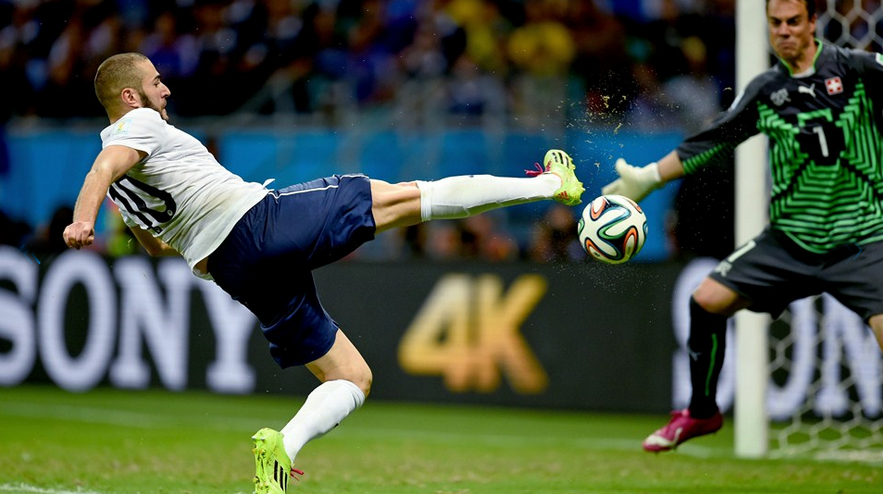 Benzema llegó a tres goles e igualó en la cima de los máximos artilleros de este Mundial. Foto: FIFA