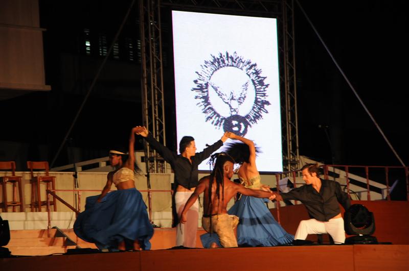 Cerca de 700 artistas homenajearon a la Cuarta Villa. Foto: Vicente Brito