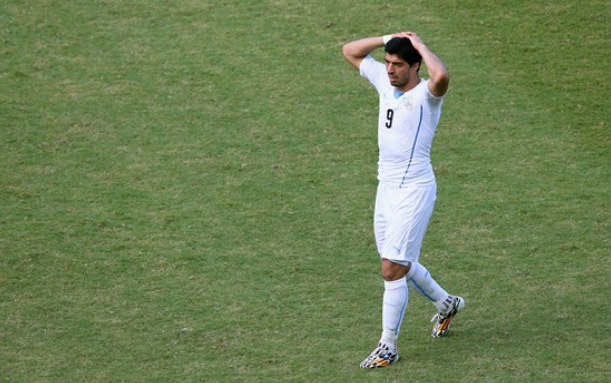 Duro golpe para Uruguay, por una ¨mordidita¨ inservible.