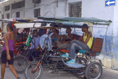 Yo me afilio, tú te afilias…