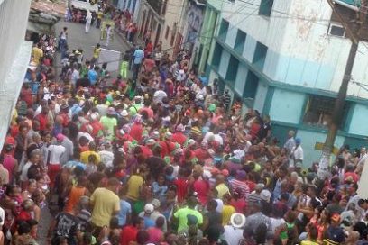 Ritmo y color de Caribe en Desfile de la Serpiente