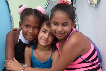 Fiesta de corazones para los “locos bajitos”