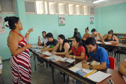 Educación Superior contratará a profesores jubilados