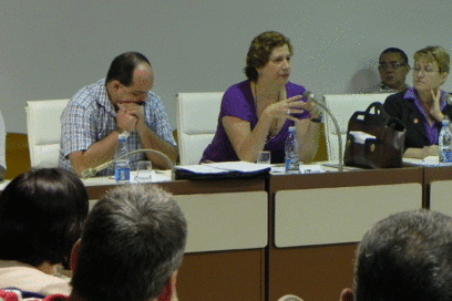 Más de 64 000 colaboradores cubanos  en 91 países