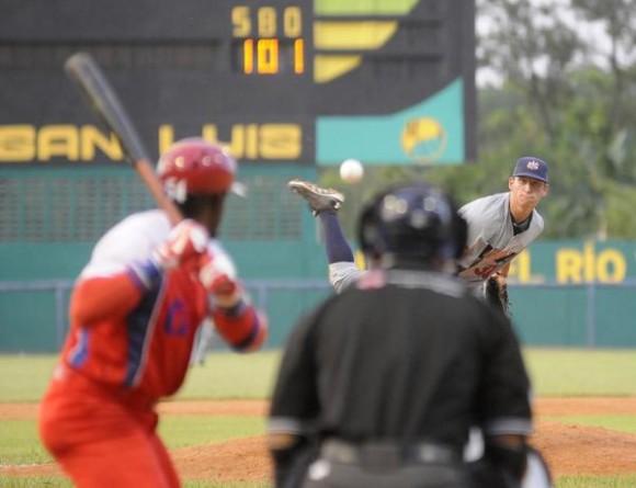 Cuba irá por la barrida este domingo en el estadio Capitán San Luis, de Pinar del Río. foto: Abel Padrón Padilla.